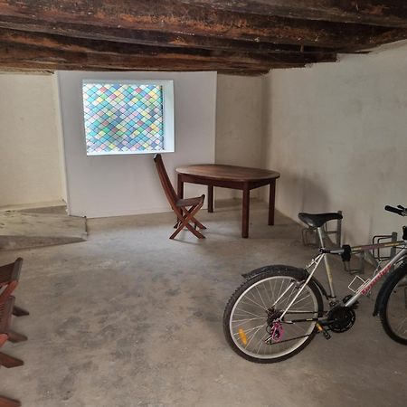 Fenetre Sur Cour Du Docteur Privey - Secure Park Bike - Voie Bleue Hotell Tournus Eksteriør bilde
